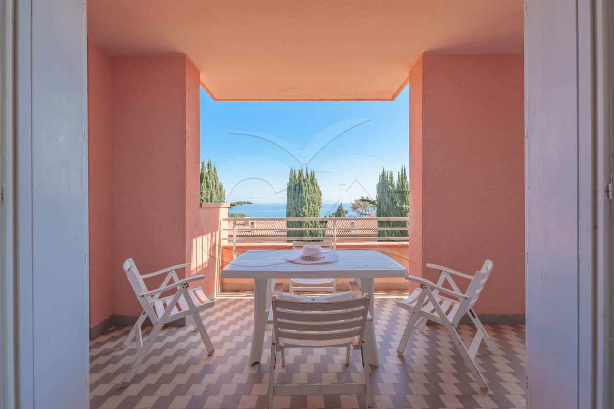 Foto Quadrilocale Capo d'Arco 